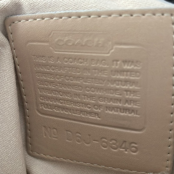 Coach Logo Bag - Picture 9 of 10